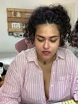 Stripchat Private Sex Chat of Curvydesifromgermany