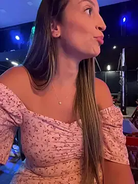 Stripchat Watch Live Sex Cams of BelleLouiseVp