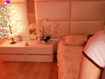 Stripchat Watch Live Sex Cams of Lilly_Colins