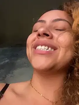 Stripchat Live Sex of Chloe_Leaozinho