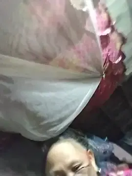 Stripchat Free Porn Cam of Henrymay77