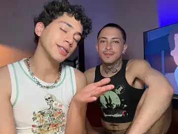 Stripchat Live Sex of Noah_and_Steven
