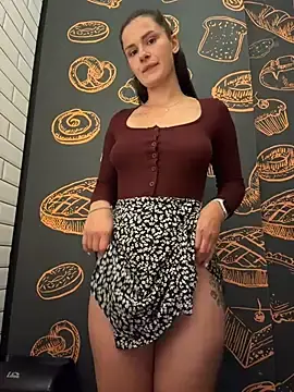 Stripchat Free Porn Cam of MiraReach