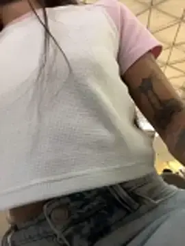 Stripchat Live Sex Cam of ReggieG