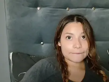 Stripchat Nude Webcam of 3littles