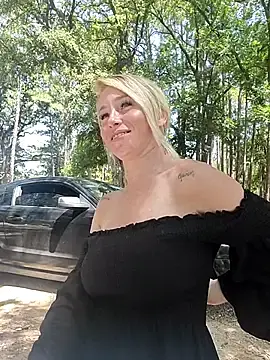 Stripchat Free Porn Cam of POPPY_XO