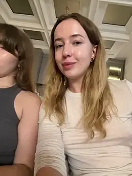 Stripchat Adult Webcam of Nura_n_Sarah