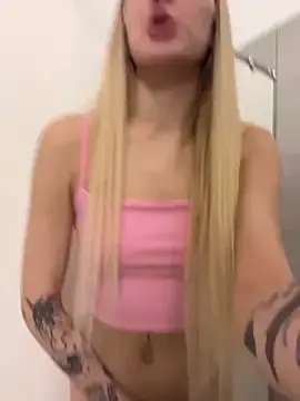 Stripchat Sex Cam of Pink_Kiss