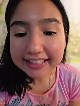 Stripchat Live Sex Cam of Pinkie_Princes
