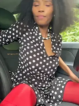 Stripchat Adult Webcams of ShantelSexyYoungMilfie