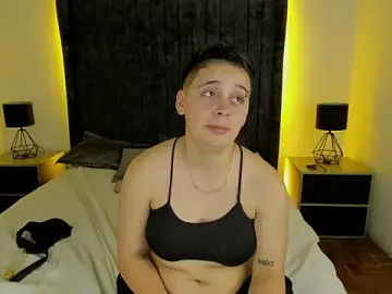 Stripchat Adult Video Chat of NaomyAndDanny