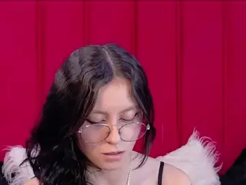 Stripchat Free Porn Cam of Naomimolie