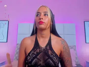 Stripchat Free Porn Cam of charlotte_kisss
