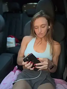 Stripchat Live Porn of lunagirl13