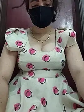 Stripchat Nude Webcam of Saanvi-Sen