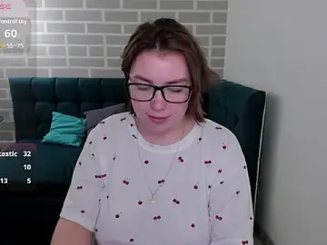 Stripchat Live Sex Cam of Emily_Amorre