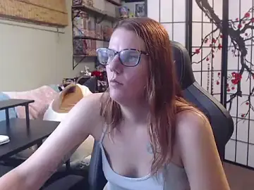 Stripchat Adult Webcam of Sarahtineke