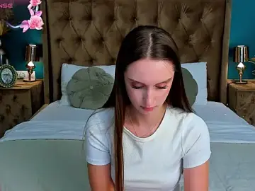 Stripchat Adult Webcam of ToriSonn