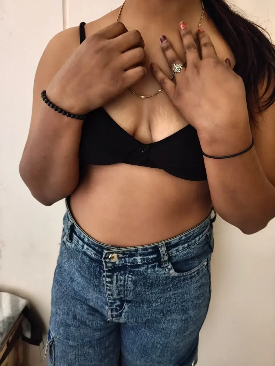 sexy_zeenu