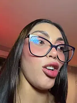 Stripchat Free Porn Cam of zui_lu