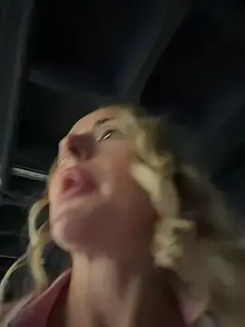 Stripchat Live Sex Cam of EmaSalis