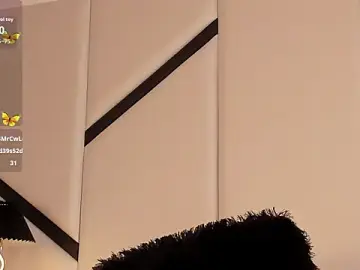 Stripchat Free Live Porn of XimenaCosta