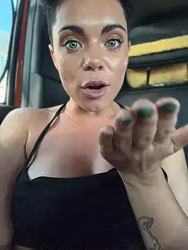 Stripchat Sex Cam of LukeLouHarvey