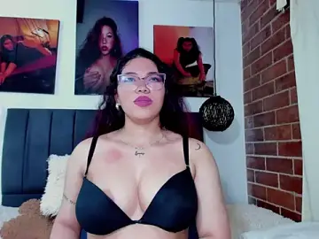Stripchat Adult Webcam of kyliejenner_hot