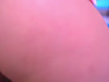 Stripchat Live Sex Cam of Wild_Wonders