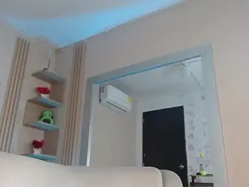 Stripchat Live Sex Cam of _cloe_21