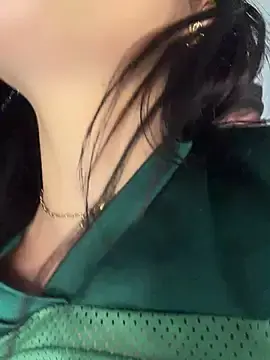 Stripchat Free Porn Cam of ArieliciousXXX