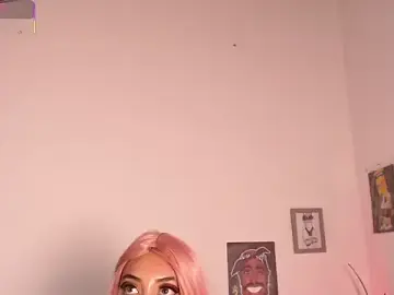 Stripchat Live Sex Cam of Cata_green