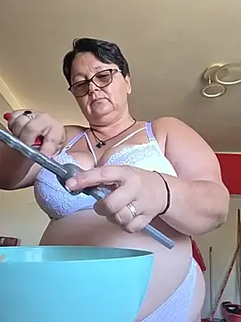 Stripchat Free Porn Cam of Diana_Diafan