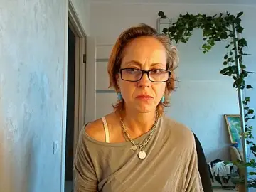 Stripchat Free Porn Cam of LioraWeiss