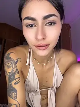 Stripchat Nude Webcam of emilie_xx_