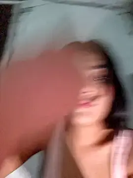 Stripchat Live Sex Cam of Sweed-virgin-pussy