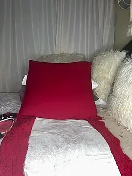 Stripchat Free Live Porn of CynnxxxBarb