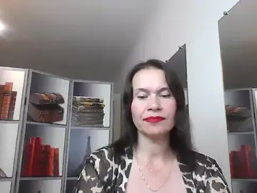 Stripchat Sex Cam of Selena_Moo