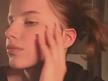 Stripchat Adult Webcam of GabiMeshuggah