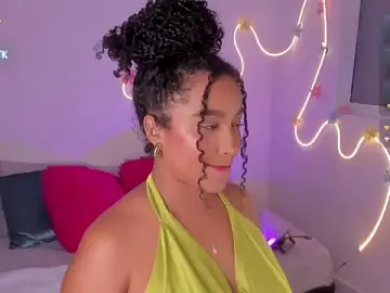 Stripchat Free Porn Cam of cloe_25