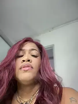 Stripchat Best Webcam of riri_brunnete