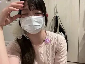Stripchat Live Sex of y-u-r-a-33