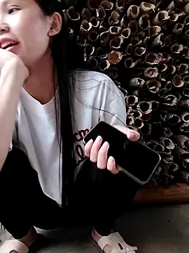 Stripchat Watch Live Sex Cams of MiuMiu-Babyy