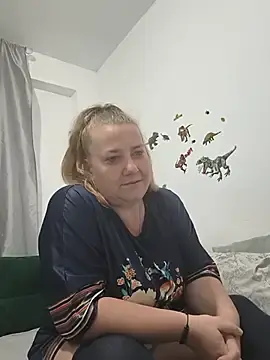 Stripchat Sex Cam of JuliaBestX