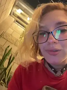 Stripchat Adult Webcam of SweetBunnyGF