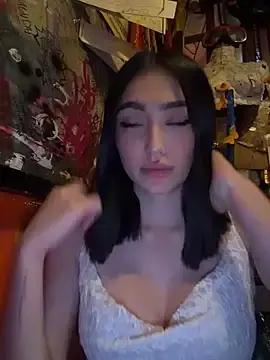 Stripchat Watch Live Sex Cams of Maddy_Jones