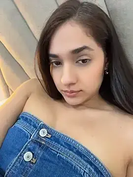 Stripchat Free Porn Cam of __amcutefatima