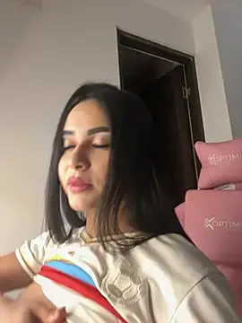 Stripchat Free Porn Cam of jailyncam_