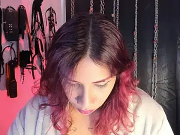 Stripchat Free Live Porn of charrlotte_quinn