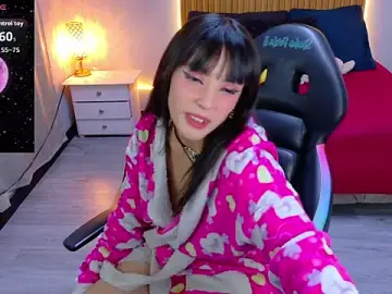 Stripchat Sex Cam of sailor_moon07